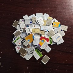 LOT OF 100 Used Micro/Mini SIM Cards for Testing/Gold – Mixed Carriers #4061